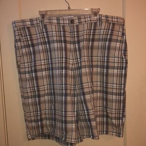 Mens green / brown / tan plaid Columbia 44 inch shorts